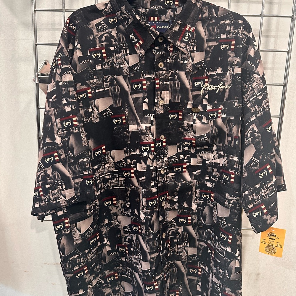 Black Y2K Men’s Phat Farm Graphic Button Up Shirt